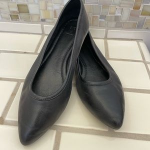 Frye Regina Leather Ballet Flat In Black